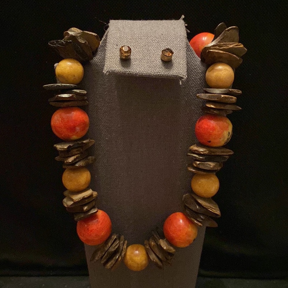 LN Jewelry- Wooden yellow/orange balls imprint/rock necklace w/matching earrings